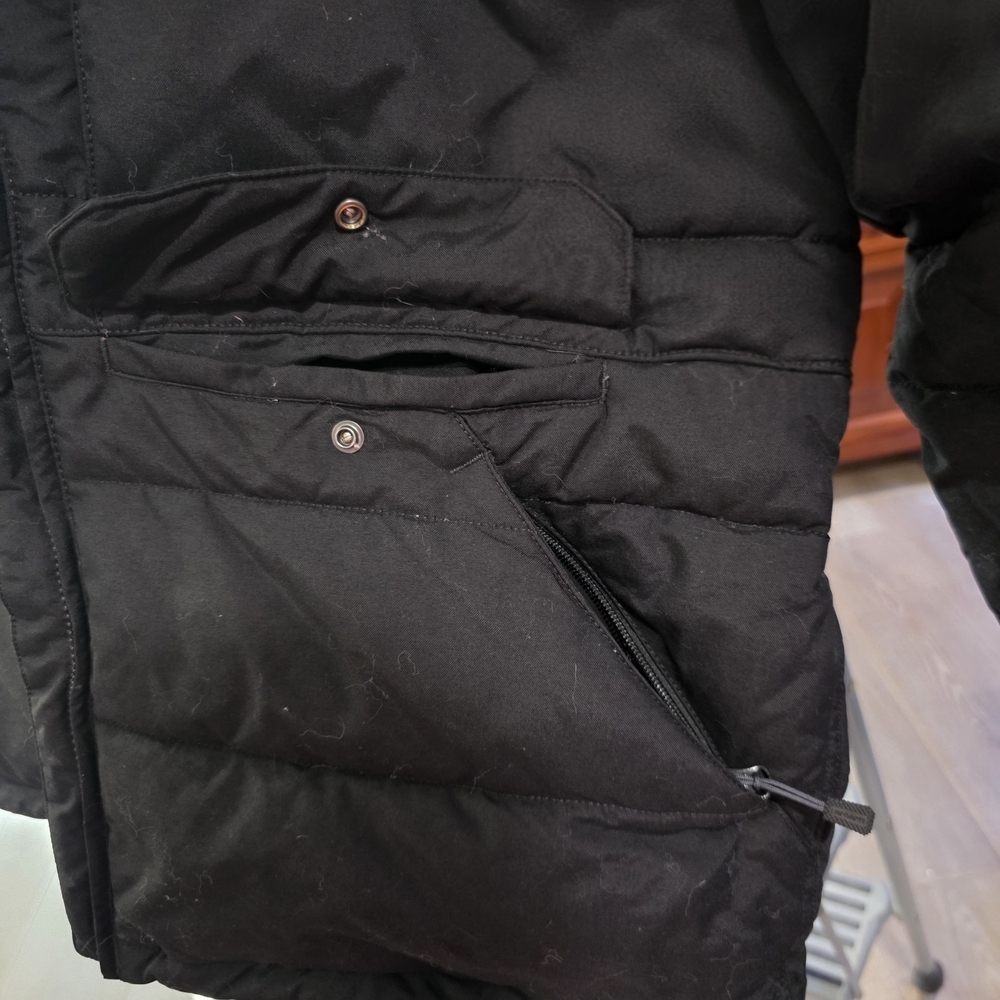 Carhartt WOMEN'S Black Insulated Hooded Jacket - Picture 6 of 7
